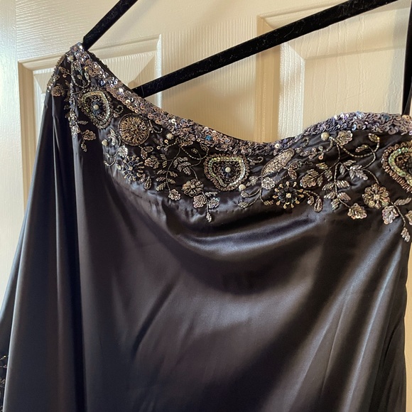 Brand new buttery soft black satin one shoulder dress with hand embroidery 💥💥 - Picture 3 of 9